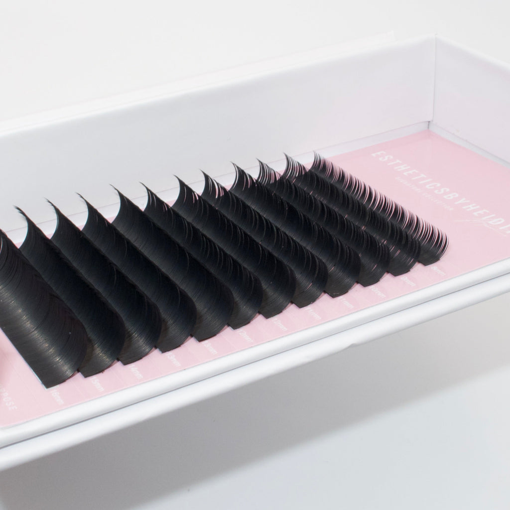 .15 Classic Lash Tray