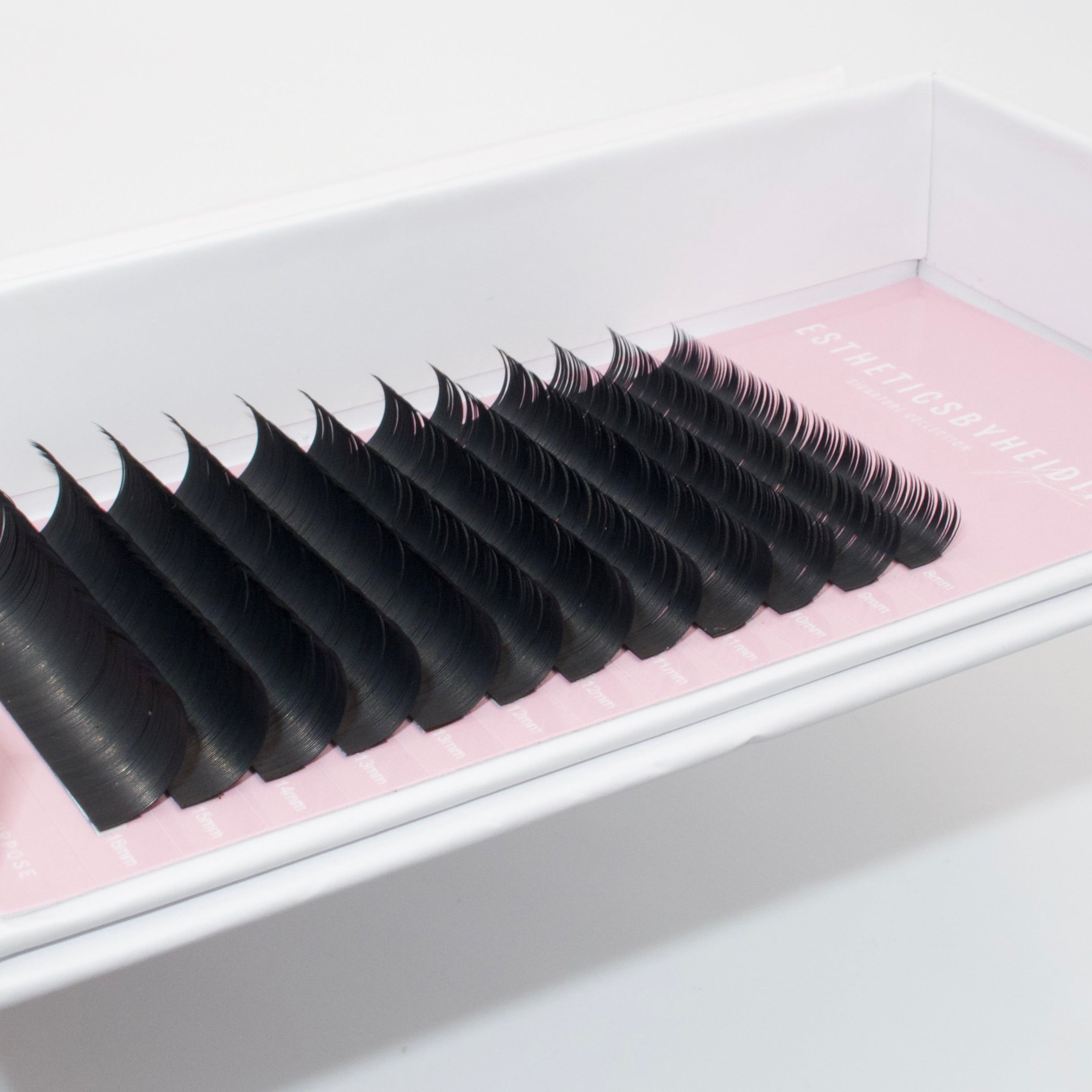 .15 Classic Lash Tray